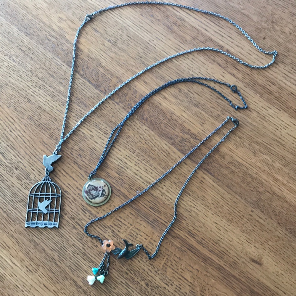 Fashion jewelry - set of bird themed necklaces
